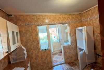 Apartament cu 3 camere decomandat în Casa de Cultură - 11