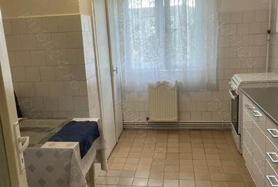 A[artament de inchiriat cu 3 camere zona Soarelui - 9