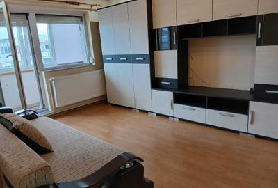 Apartament cu 2 camere decomandat în Central - 1