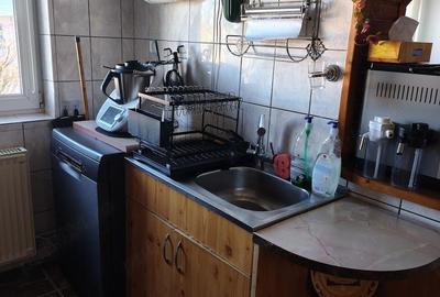 Apartament cu 3 camere decomandat în Astra - 3