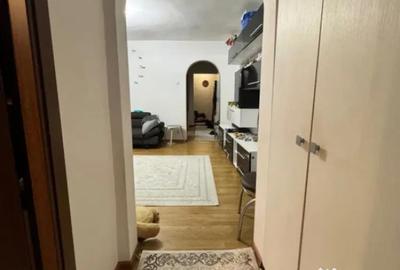 Apartament cu 3 camere semidecomandat în George Enescu