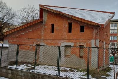 Casă în Central