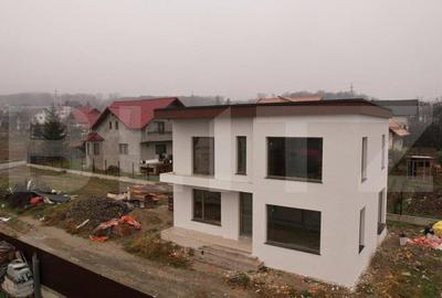 Casă cu 3 camere cu Teren 300 Mp în Burdujeni - 3