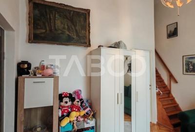 Apartament in cartierul Gruia de vanzare cu 3 camere 2 bai la vila - 3