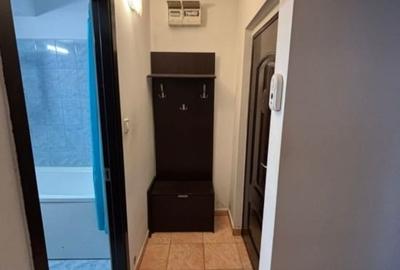 Podul de Fier-2 Camere Decomandat 50mp-bloc 81' - 8