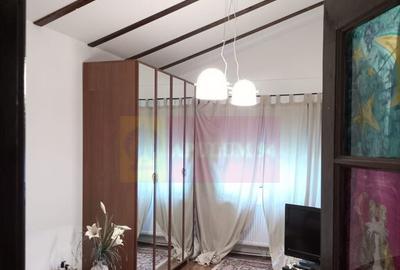 Casă cu 4 camere cu Canalizare în Brebu - 3