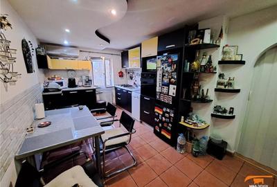 4 camere,et 2, Torontalului, 2 bai, 2 balcoane, centrala proprie, clima - 2