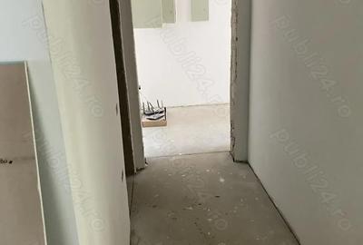 Casă cu 5 camere în Dumbrăvița