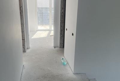 Casă cu 4 camere în Moșnița Veche - 6