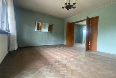 Apartament cu 3 camere decomandat în Casin - 3