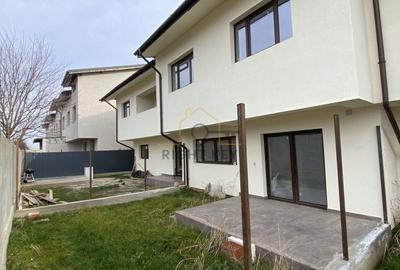 Casă cu 4 camere cu Canalizare în Domnești - 2