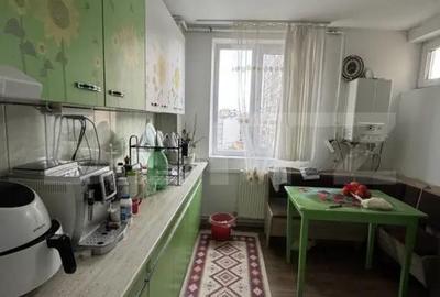 Apartament cu 4 camere decomandat în Progresul - 1