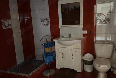 Vand casa Liceul nr 2 - 13