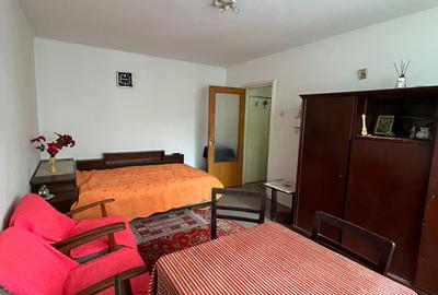 Garsonieră decomandată în Berceni