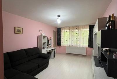 Apartament cu 2 camere decomandat în Central - 1