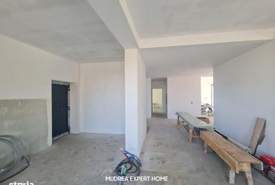 Casă cu 4 camere în Ostratu - 12