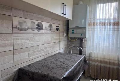 Apartament cu 3 camere semidecomandat în Minerul - 4