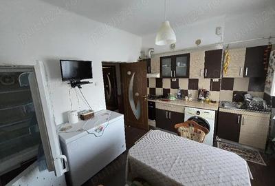 Apartament cu 3 camere decomandat în Ștefănești - 5