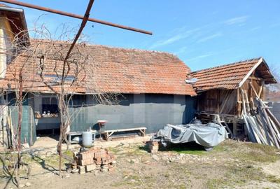 Casă cu 4 camere cu Teren 507 Mp în Podari - 13