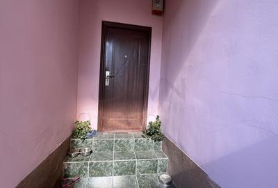 Casă individuală cu 4 camere cu Canalizare în Micro 2 - 4