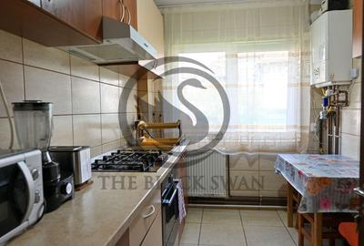 Apartament 2 camere de vanzare, Renovat | Azuga, Prahova | Comision 0% - 4