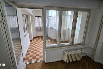 Apartament cu 3 camere decomandat în Dacia - 4