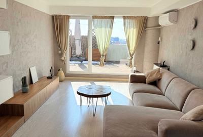 Apartament cu 2 camere decomandat în Central