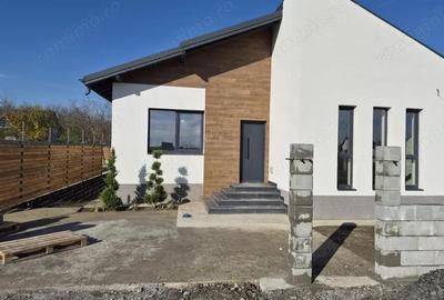 Vila individuala Domnesti ?eghe? | 4 Camere - 3