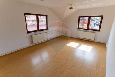 Vila /Pensiune 6 camere in Cristur, jud Hunedoara - 19