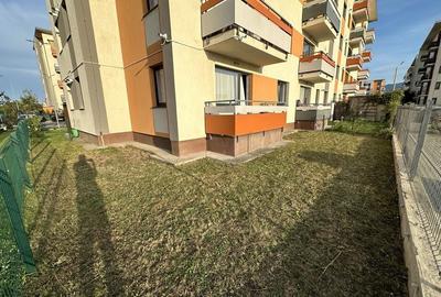 Apartament cu 2 camere decomandat în Tractorul - 3