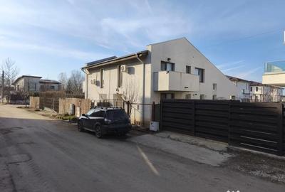 Casă cu 4 camere în Corbeanca