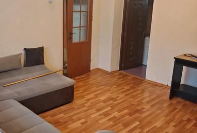 Apartament cu 2 camere semidecomandat în Central - 1