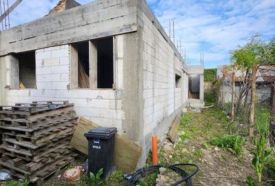 Casă cu 4 camere cu Teren 260 Mp în Călărași - 1