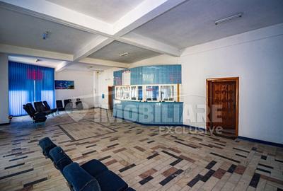 Spațiu comercial, de 150 mp, în Central - 1