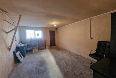 Spațiu comercial, de 270 mp, în Central - 6