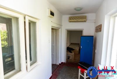 Casă cu 3 camere cu Canalizare în Central - 3