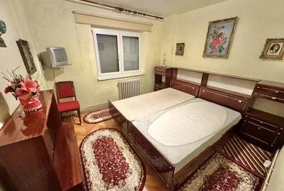 Apartament cu 3 camere decomandat în Cetate - 1