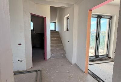 Casă individuală cu 8 camere cu Canalizare în Rahova - 20