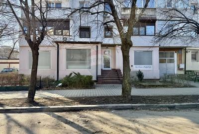 Spațiu comercial, de 100 mp, în Central - 1