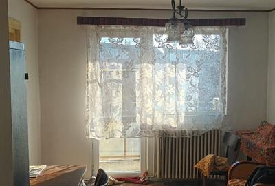 Apartament cu 2 camere decomandat în Central - 1