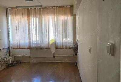 Spațiu comercial, de 500 mp, în Central - 11