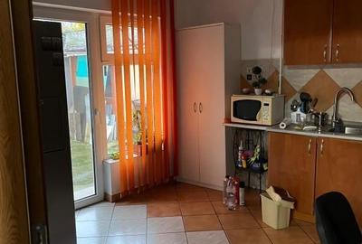 Casă cu 4 camere cu Teren 200 Mp în Tineretului - 4