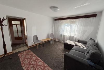 Apartament de vanzare, cu 2 camere, 40 mp, zona Micro 6 - 2