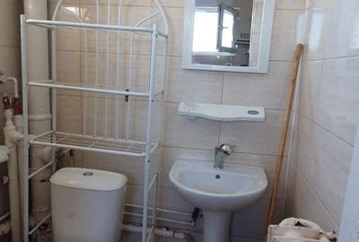 Garsonieră în Titan - 3