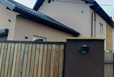 Apartament cu 6 camere decomandat în Izvorani - 15