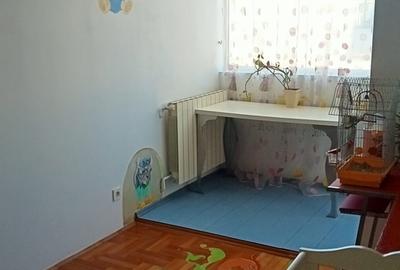 Apartament cu 4 camere decomandat în Lacul Tei - 5