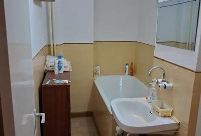 Garsonieră decomandată în Central