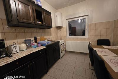 Casă cu 4 camere decomandat în Central - 7