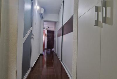 Apartament cu 3 camere decomandat în Sud - 23