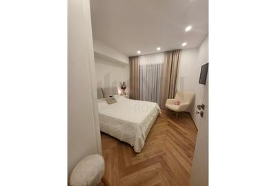 REA1023158 Apartament 4 camere de vanzare - 11